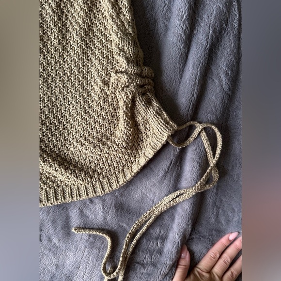 Knit Sleeveless Top with Side Tie - Picture 3 of 3